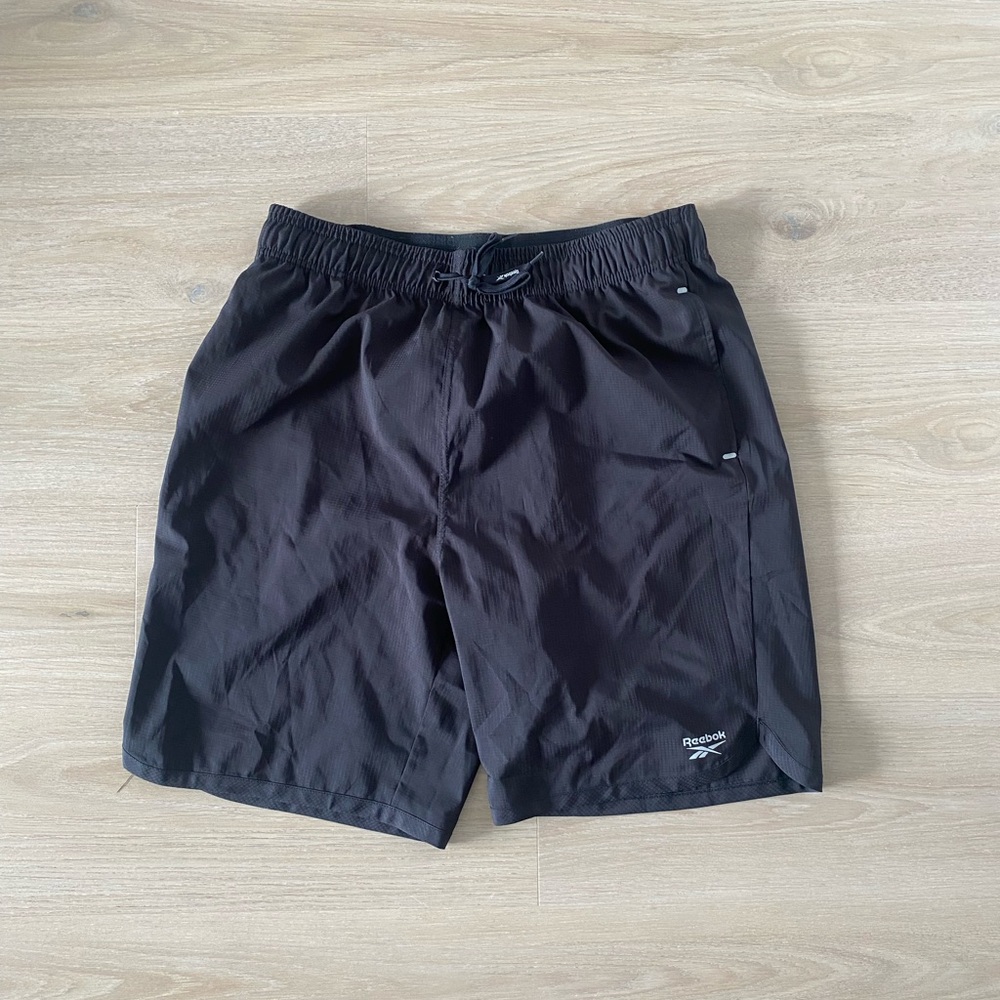 Reebok Men's Charcoal Shorts Size L